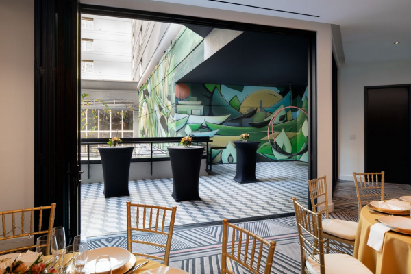 Venues The Clancy, Autograph Collection