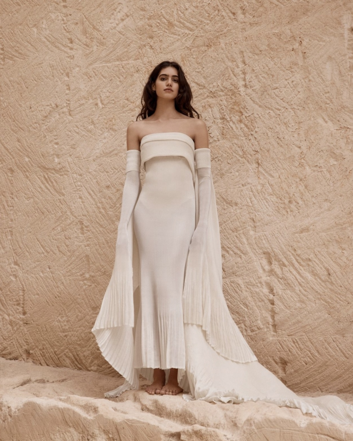 23 Wedding dresses - Slim Hourglass body shape bride ideas