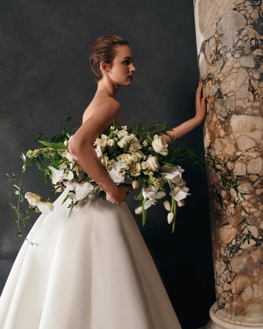 Choosing the best shapewear for your wedding dress – Hourglass Waist