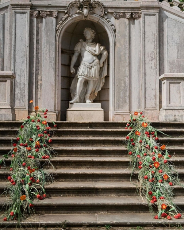 Beautiful Flower Altar Arrangement Ideas