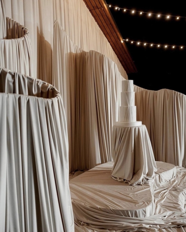 Trend: Wedding Drapery