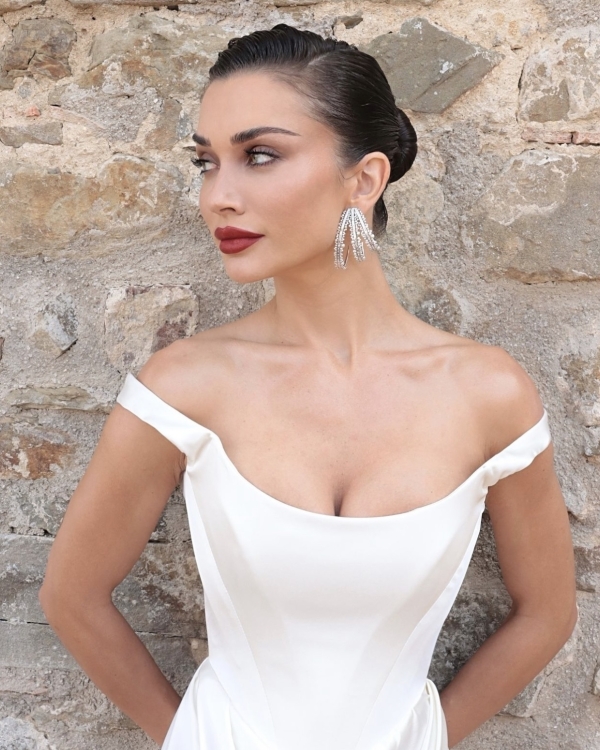 10 Beauty Influencers to Follow for Bridal Makeup Inspo