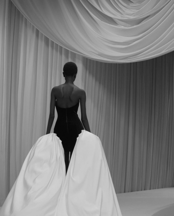 Trend: Wedding Drapery