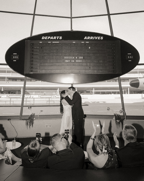 24 Clever Ways to Save Budget On Your Wedding