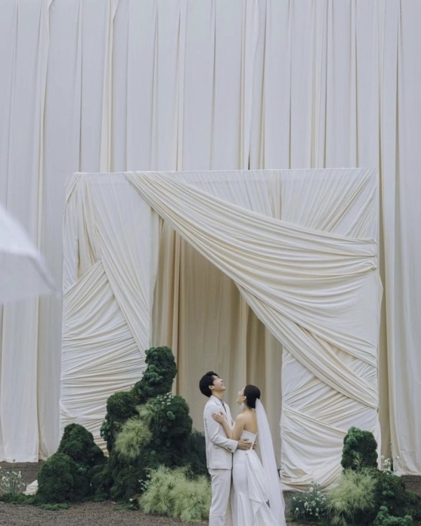 Trend: Wedding Drapery