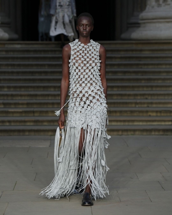 70 Looks from the SS25 RTW Runways for the Fashion Bride