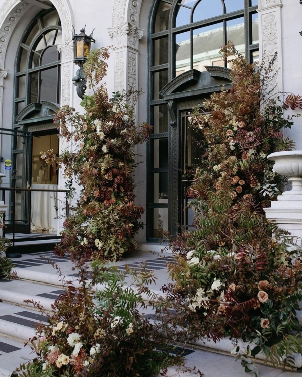 Beautiful Flower Altar Arrangement Ideas