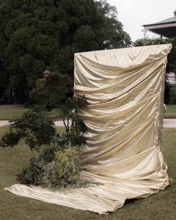 Beautiful Flower Altar Arrangement Ideas