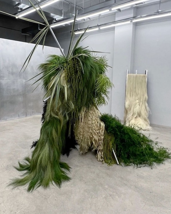 Beautiful Flower Altar Arrangement Ideas