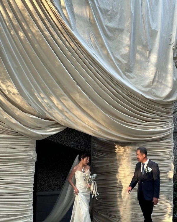 Trend: Wedding Drapery