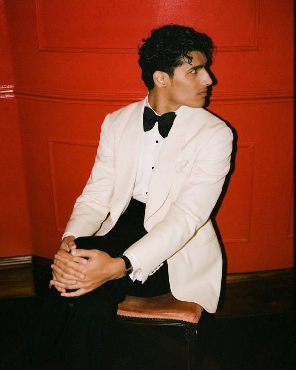 When to Book Wedding Vendors: The Complete Month-by-Month Timeline