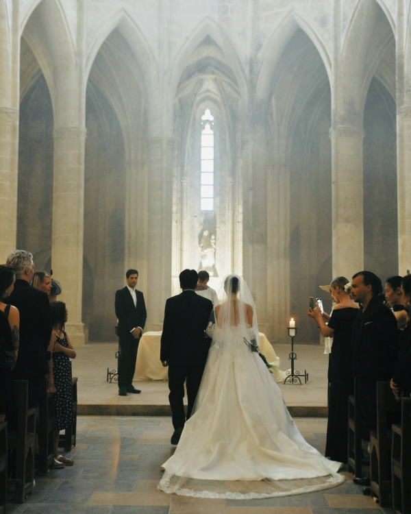 Influencer Xiayan Guo's Cinematic Abbey Wedding in Southern France