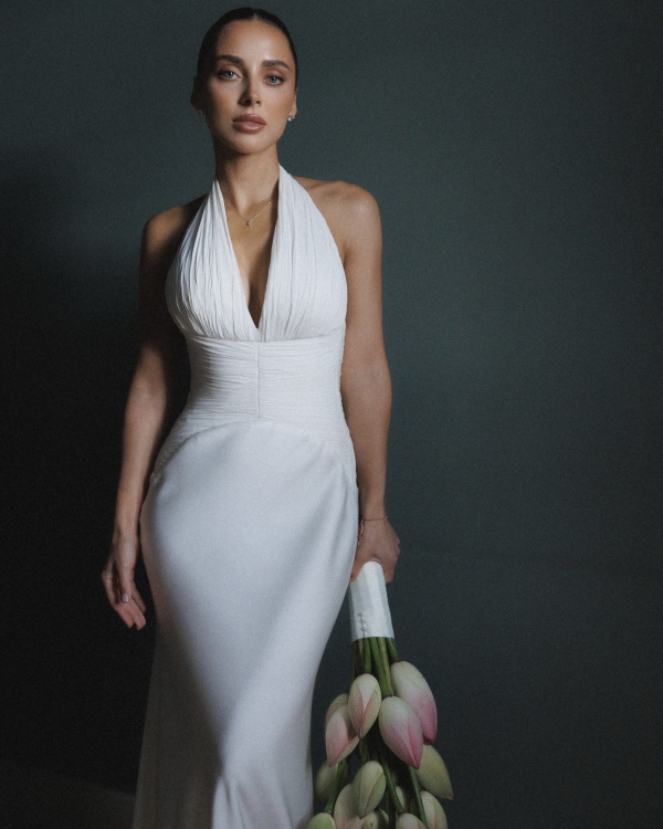 A Dreamlike Wedding with Enchanting Ballerinas & Art in a Historic Palace