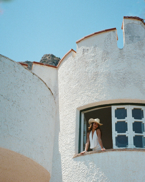 Inside Model Dominique Elissa’s Bridal Wardrobe: Style, Stories & Sentiment