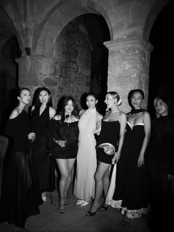 Influencer Xiayan Guo's Cinematic Abbey Wedding in Southern France
