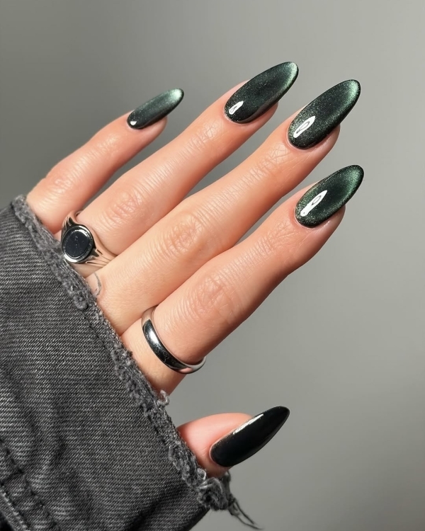 10 Major Nail Trends for 2026