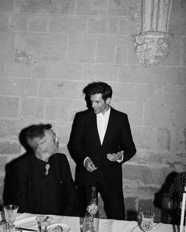 Influencer Xiayan Guo's Cinematic Abbey Wedding in Southern France