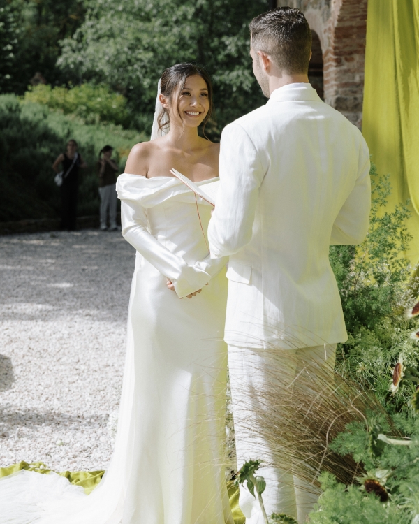 A Bold Destination Wedding in Umbria with Chartreuse Drapery & a Surprise Movie Moment