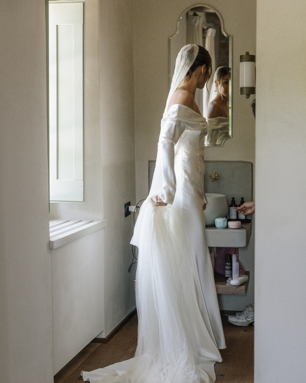 A Bold Destination Wedding in Umbria with Chartreuse Drapery & a Surprise Movie Moment