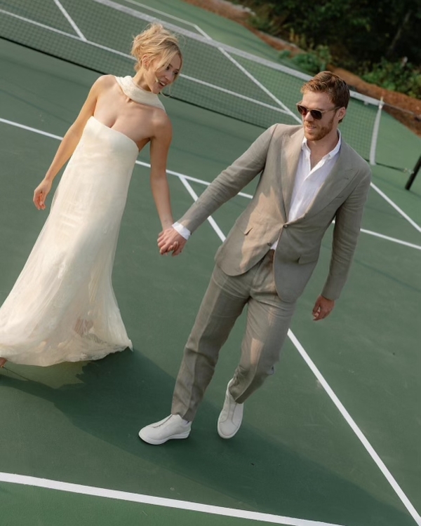 15 Best Bridal Stylists Around the World to Curate Your Dream Wedding Wardrobe