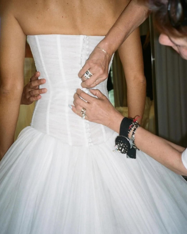 Wedding Dress Fittings 101: What to Expect at Your First, Second & Final Appointment