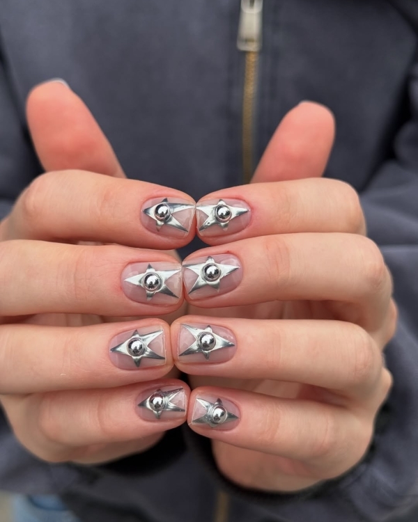 40 Trendy It-Girl Nail Designs to Inspire Your Next Appointment