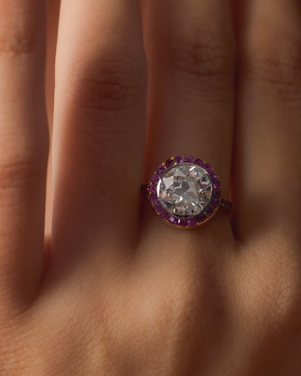 50 Iconic Vintage Engagement Ring Styles and Cuts