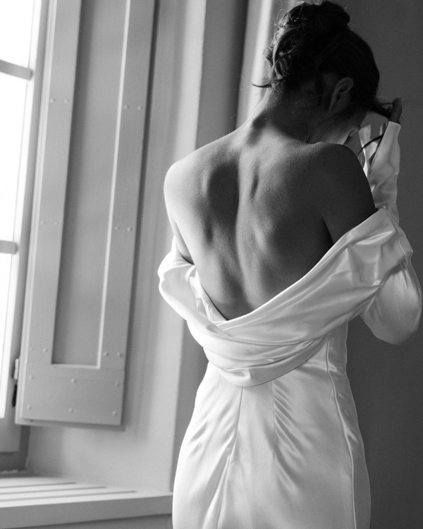 A Bold Destination Wedding in Umbria with Chartreuse Drapery & a Surprise Movie Moment