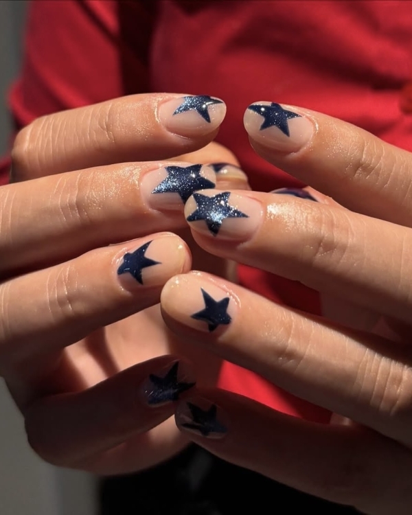 40 Trendy It-Girl Nail Designs to Inspire Your Next Appointment