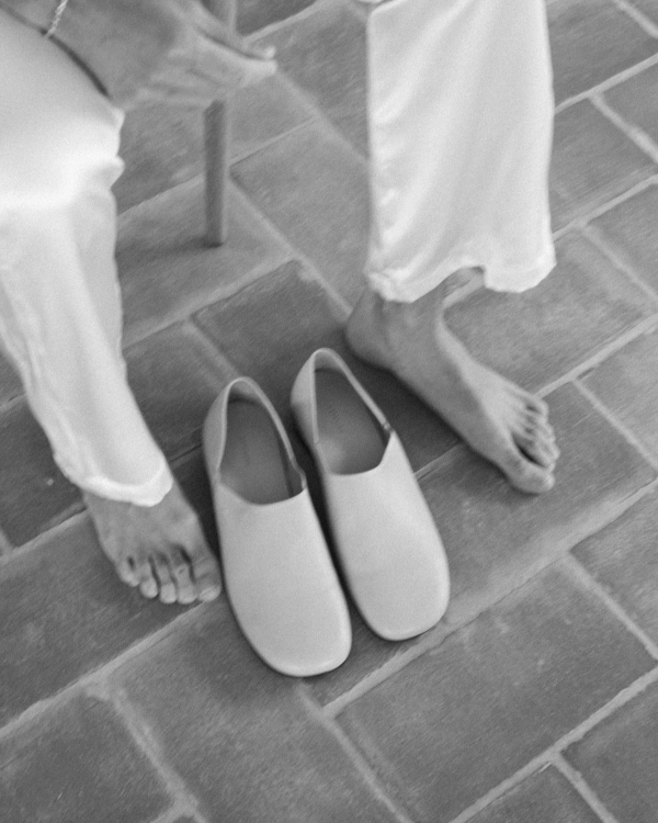 A Bold Botanical-Inspired Wedding Amongst Brutalist Architecture in Portugal