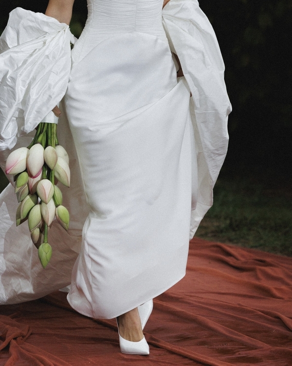 A Dreamlike Wedding with Enchanting Ballerinas & Art in a Historic Palace