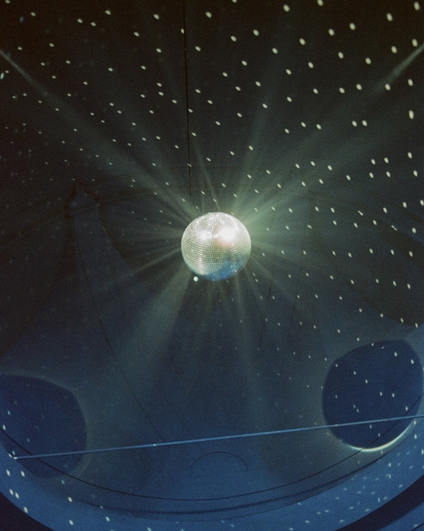 A Bold Destination Wedding in Umbria with Chartreuse Drapery & a Surprise Movie Moment