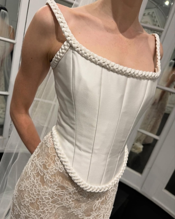 15 Best Bridal Stylists Around the World to Curate Your Dream Wedding Wardrobe