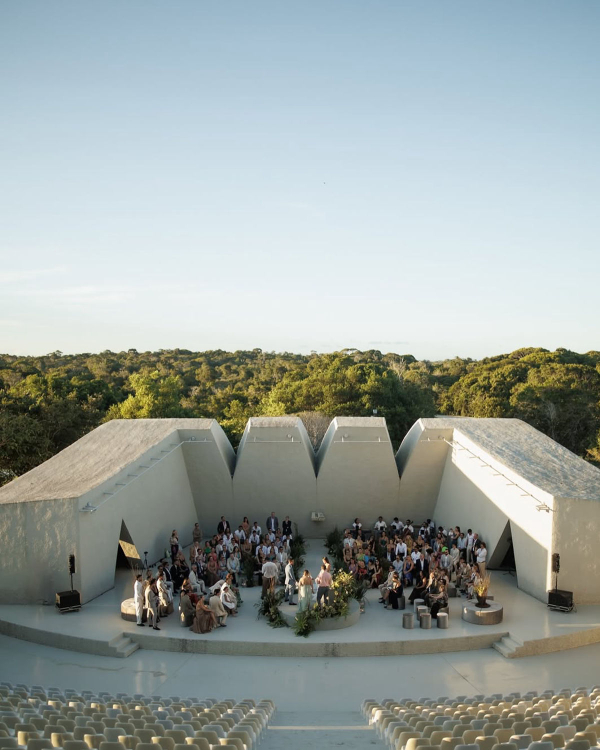 11 Movie-Worthy Wedding Venues That Bring Main-Character Energy