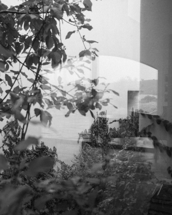 A Bold Botanical-Inspired Wedding Amongst Brutalist Architecture in Portugal