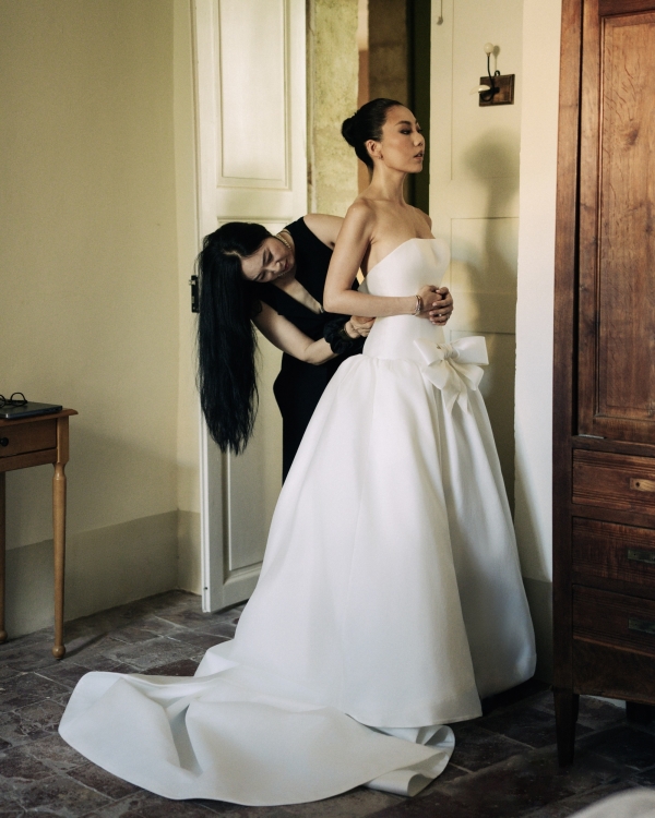 Influencer Xiayan Guo's Cinematic Abbey Wedding in Southern France