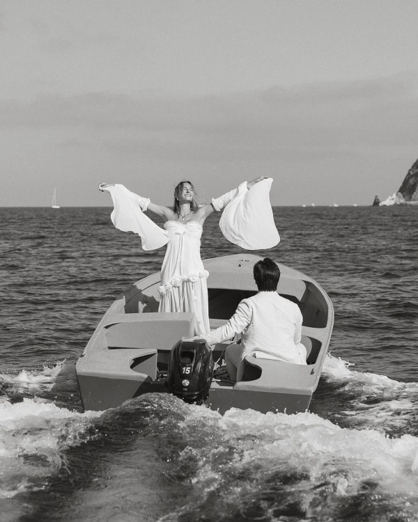 Why Nature Is the Best Backdrop for Your Wedding Photos