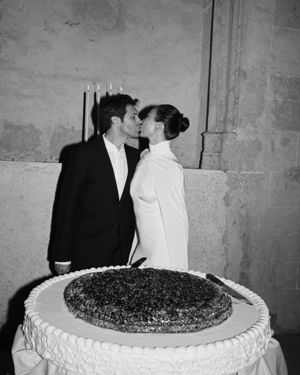 Influencer Xiayan Guo's Cinematic Abbey Wedding in Southern France