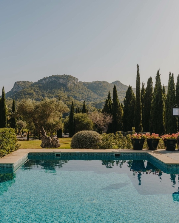 11 Movie-Worthy Wedding Venues That Bring Main-Character Energy