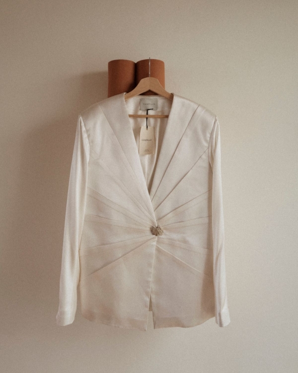 A Bold Botanical-Inspired Wedding Amongst Brutalist Architecture in Portugal