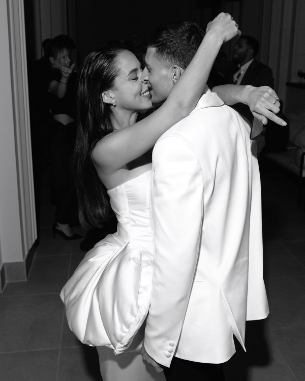 A Dreamlike Wedding with Enchanting Ballerinas & Art in a Historic Palace