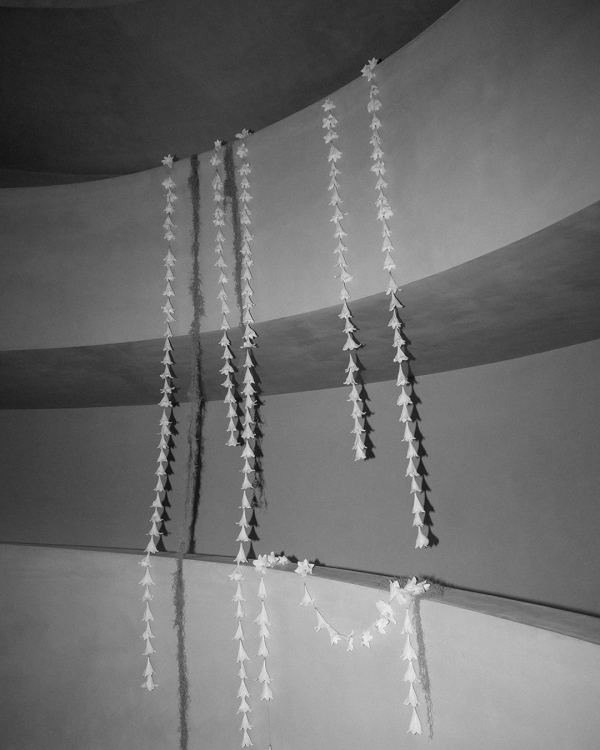 7 Creative Floral Installation & Arrangement Ideas for Modern Couples