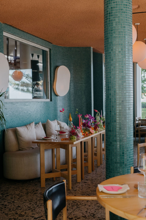 Florists Oh, Maria Flores