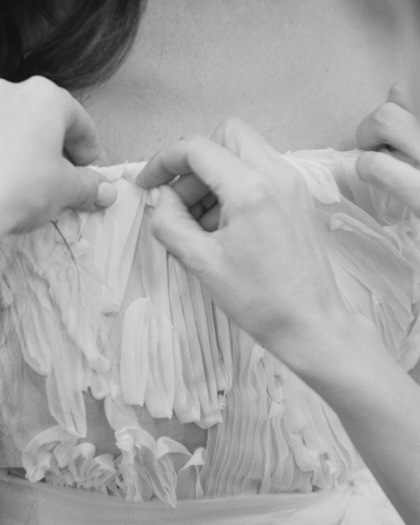 Wedding Dress Fittings 101: What to Expect at Your First, Second & Final Appointment