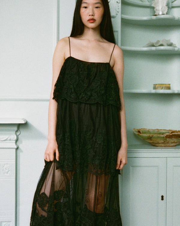 35 Best Lace Wedding Guest Dresses for Every Dress Code