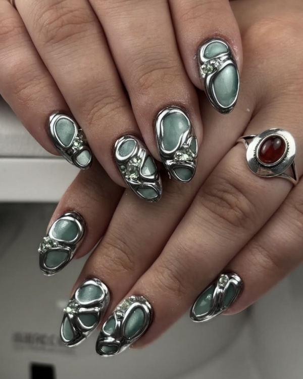10 Major Nail Trends for 2026