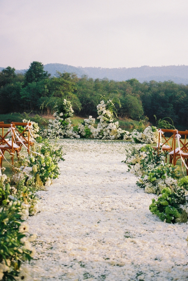 Stylists Mimosa Posy