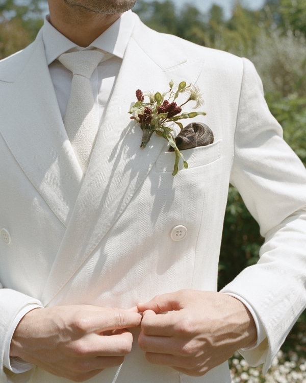 A Bold Destination Wedding in Umbria with Chartreuse Drapery & a Surprise Movie Moment