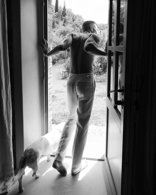 A Bold Destination Wedding in Umbria with Chartreuse Drapery & a Surprise Movie Moment