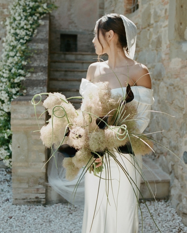 A Bold Destination Wedding in Umbria with Chartreuse Drapery & a Surprise Movie Moment